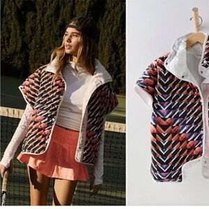 Nwot free people chill out  packable vest